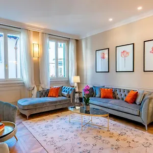 Apartment Genteel Via Della Spada, Florence